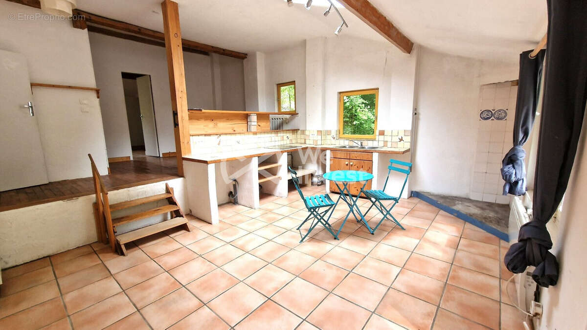 Maison 300 m² à Moissac  - photo 2