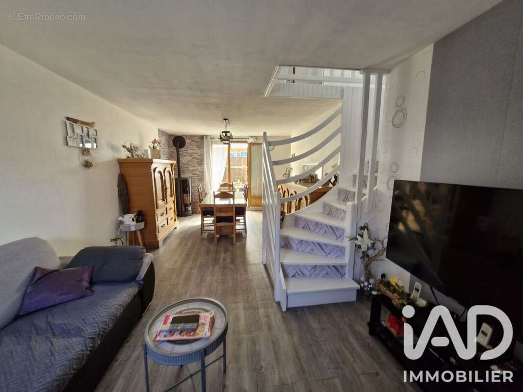 Maison 88 m² à Wattrelos  - photo 2