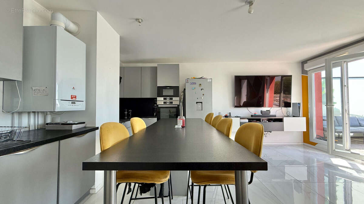 Appartement à CORBEIL-ESSONNES