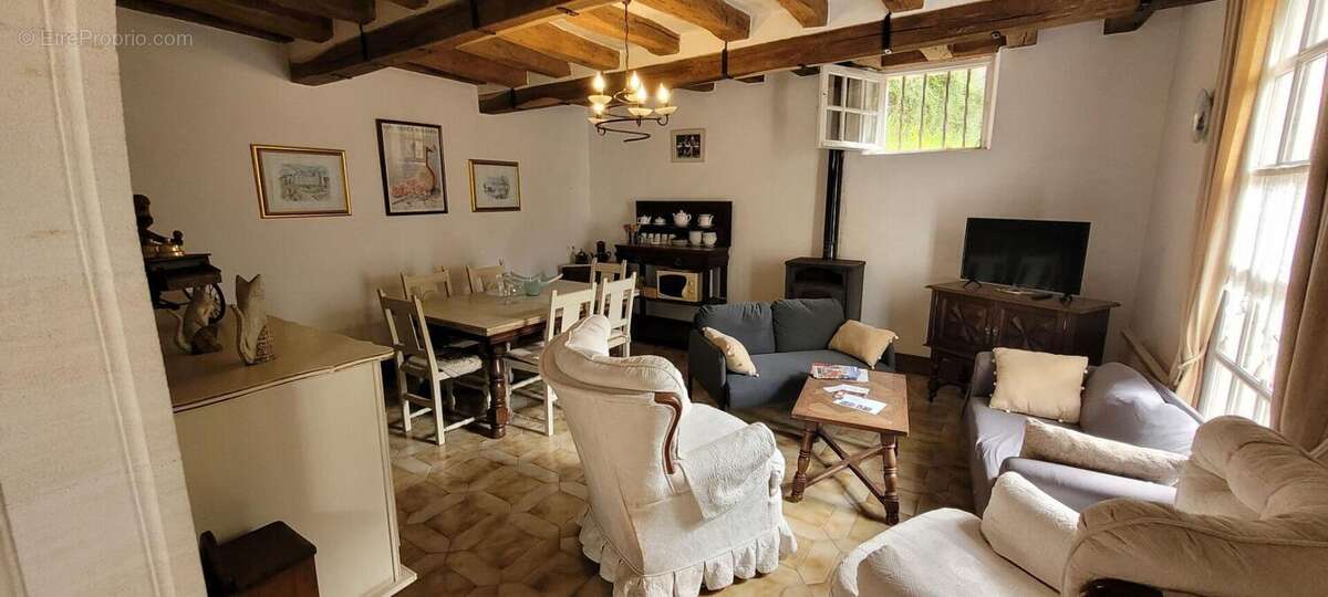 Maison à LA CHARTRE-SUR-LE-LOIR