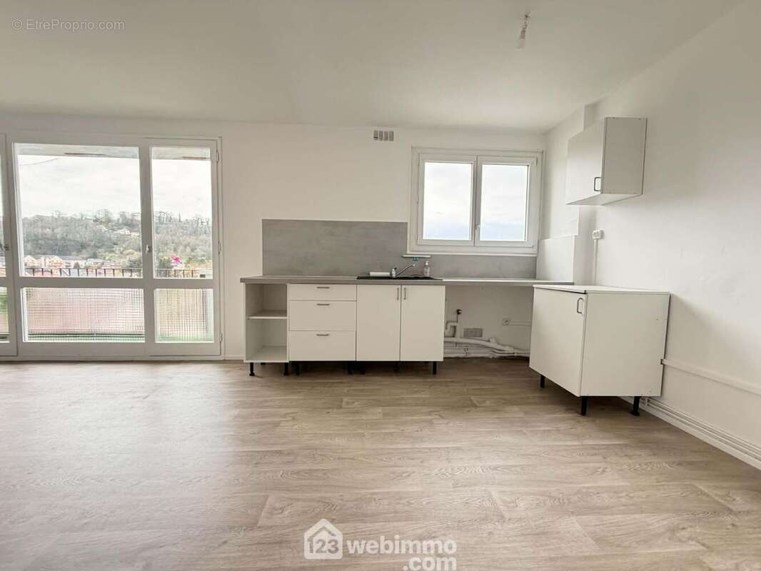La cuisine aménagée - Appartement à LAON