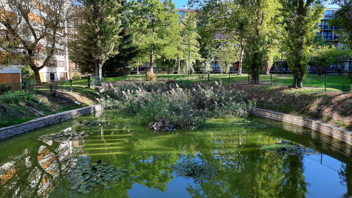 Appartement à FONTENAY-LE-FLEURY