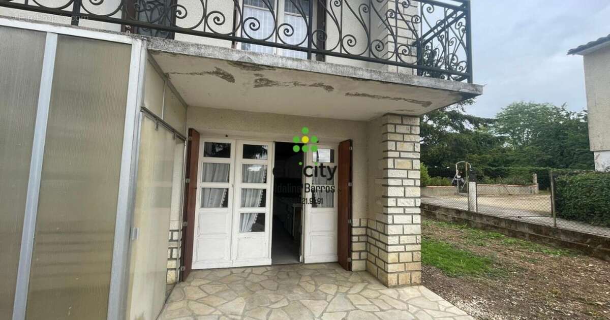Maison 132 m² à Amberac  - photo 15