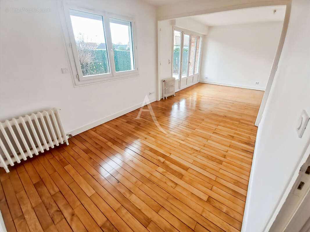 Maison à LA BOUILLE