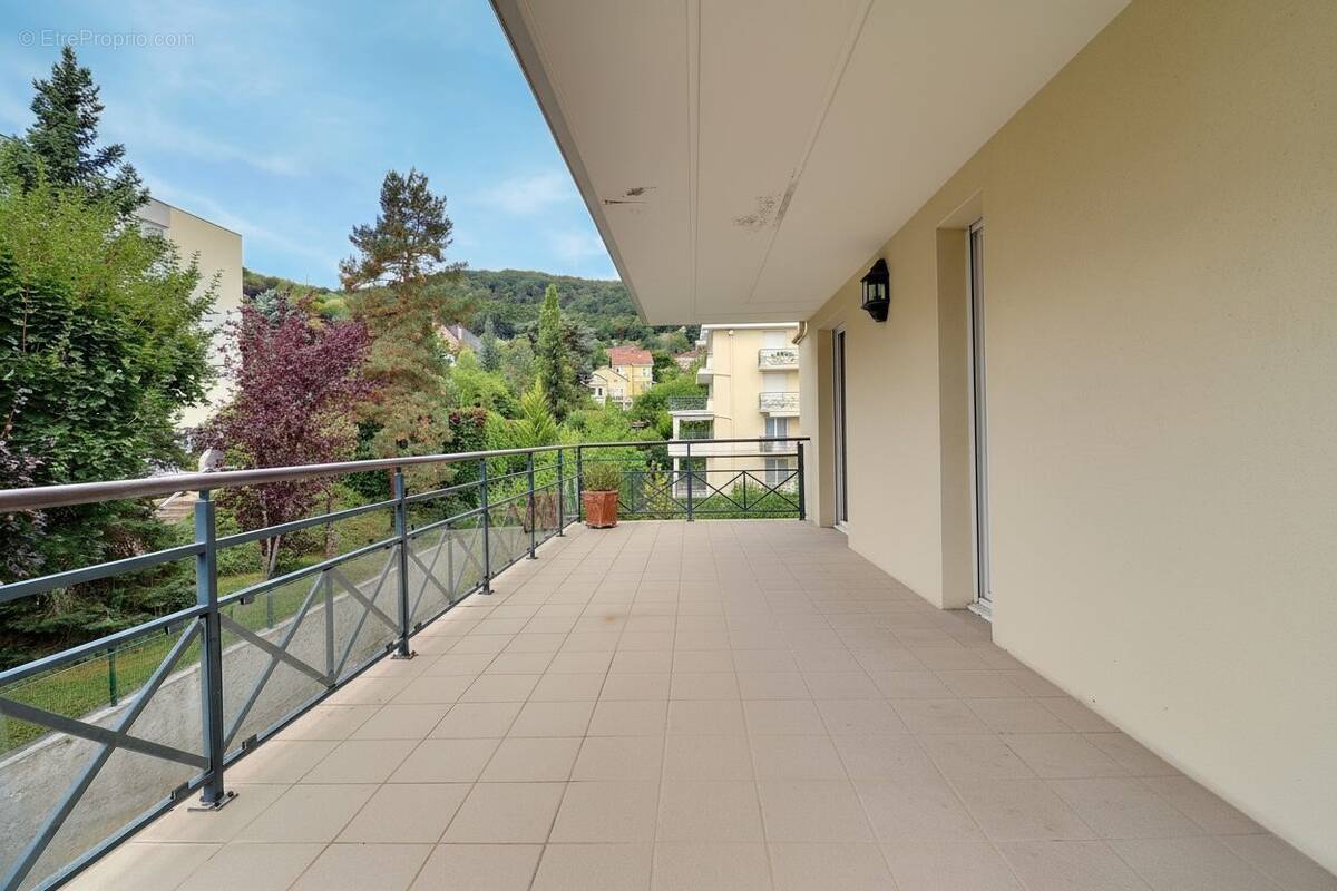 Appartement à CHAMALIERES