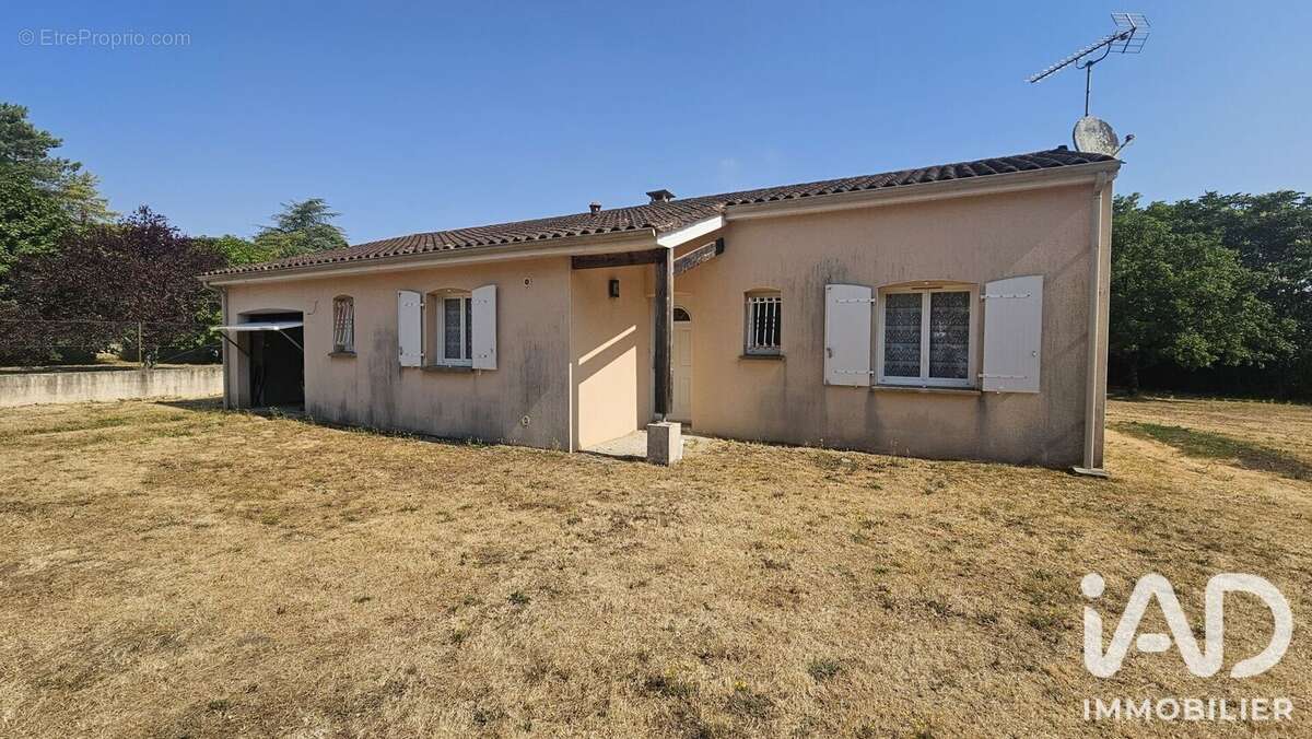 Photo 2 - Maison à BRIE