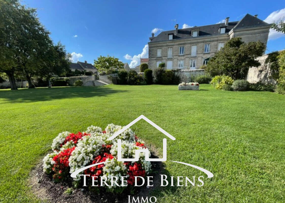 Propriété de caractère avec vue dégagée, jardin paysager et piscine - photo 28