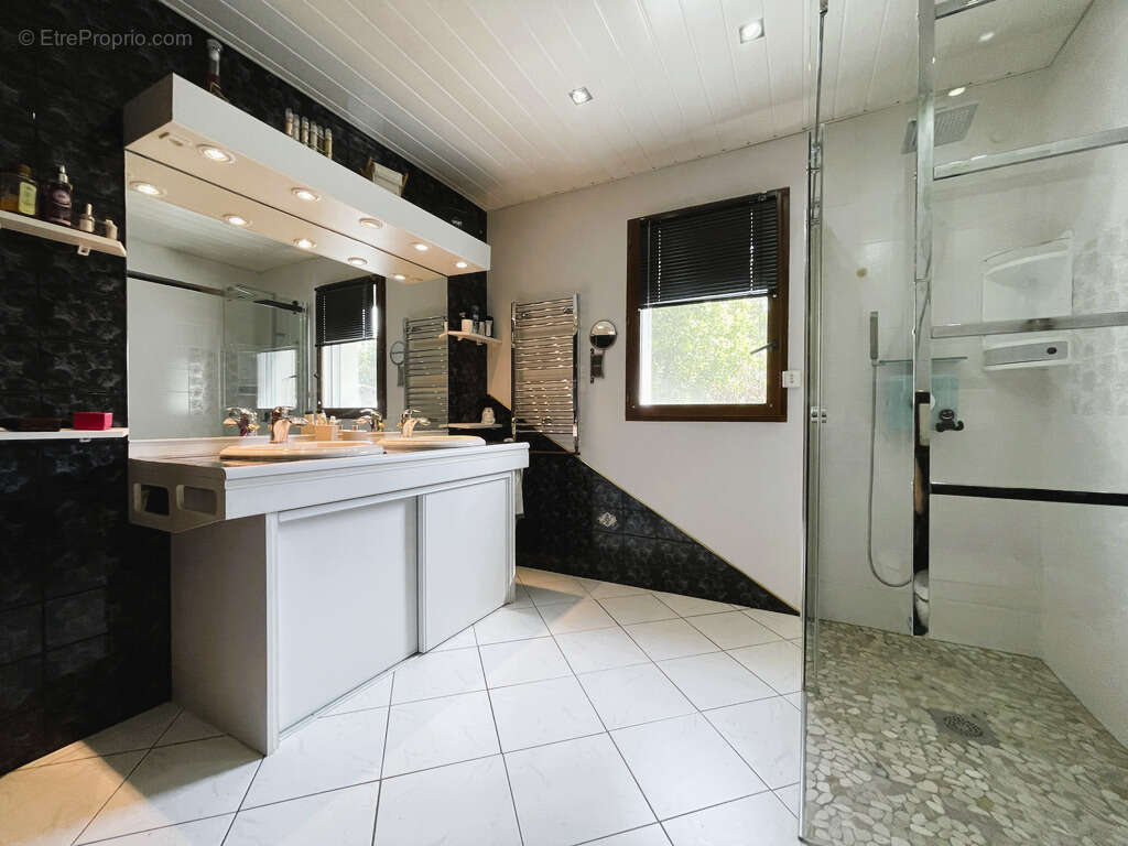 Maison individuelle + grand garage - photo 15