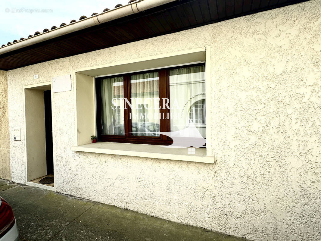 Commerce à LA TESTE-DE-BUCH