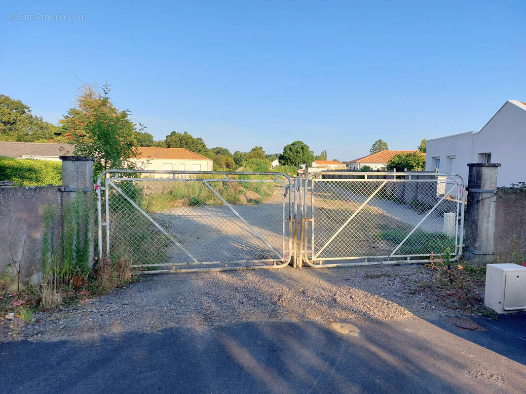 Terrain à ARTHON-EN-RETZ