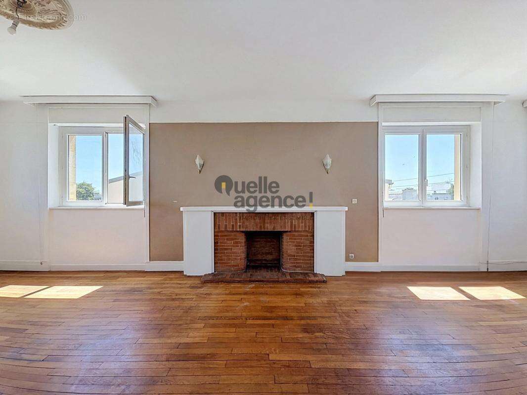 Appartement de caractère de 117 m² avec jardin privatif, garage/box et cave – Quartier Saint-Marc - photo 3