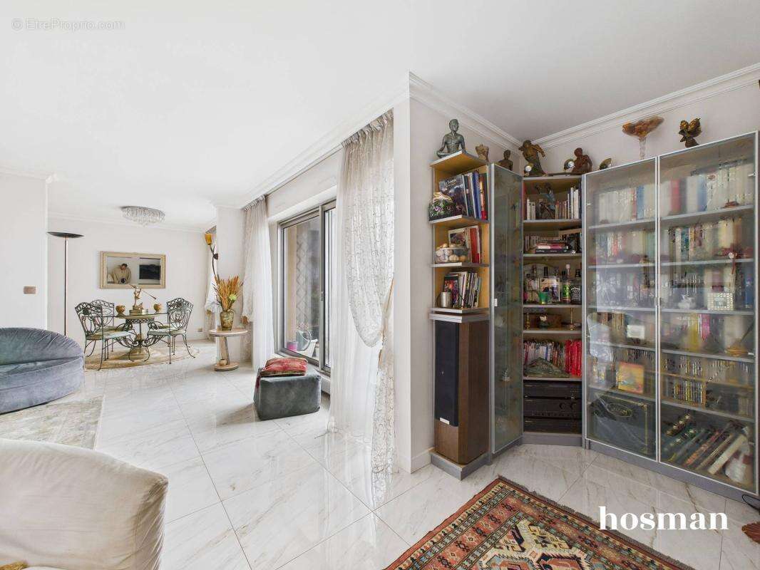 Appartement à PARIS-19E