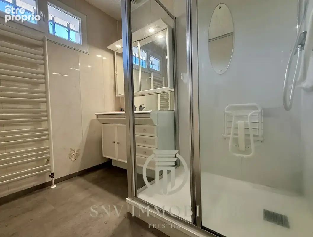 Maison 4 chambres, grande  pièce de vie avec terrasse, garage, cave et grand jardin dans un quartier résidenti - photo 7