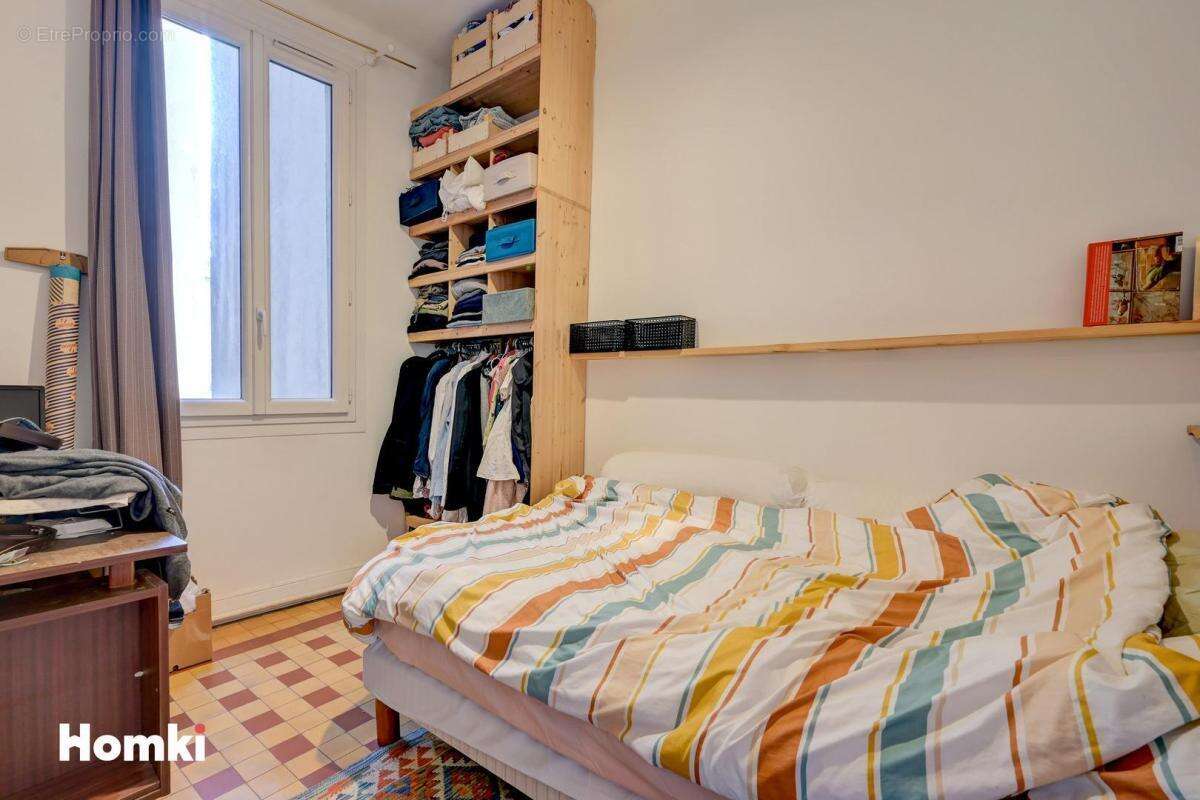 Appartement à MARSEILLE-1E