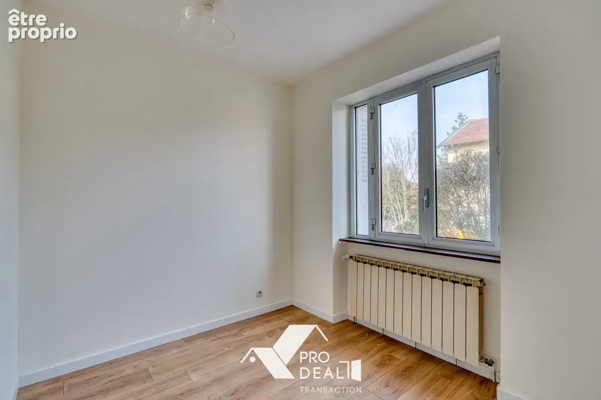 Maison 4 pièces 103 m² à vendre à Bron (69500) - photo 9