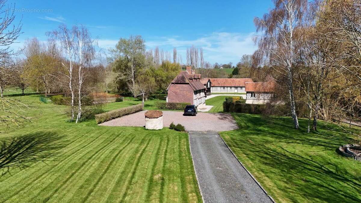 Maison à SAINT-GEORGES-EN-AUGE