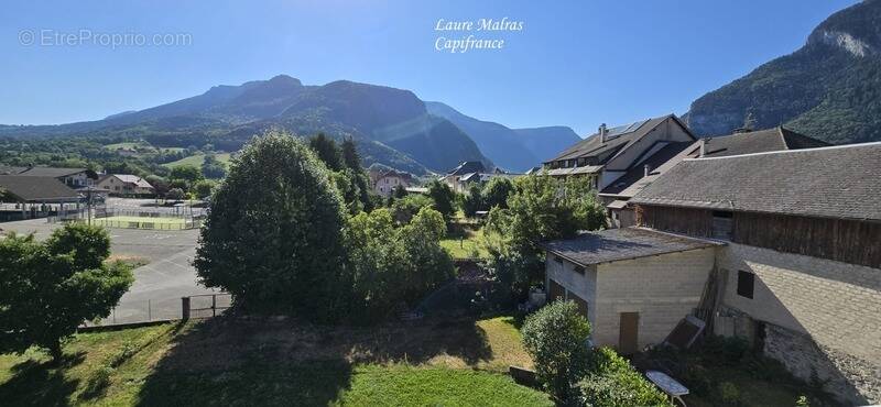 Appartement à THORENS-GLIERES