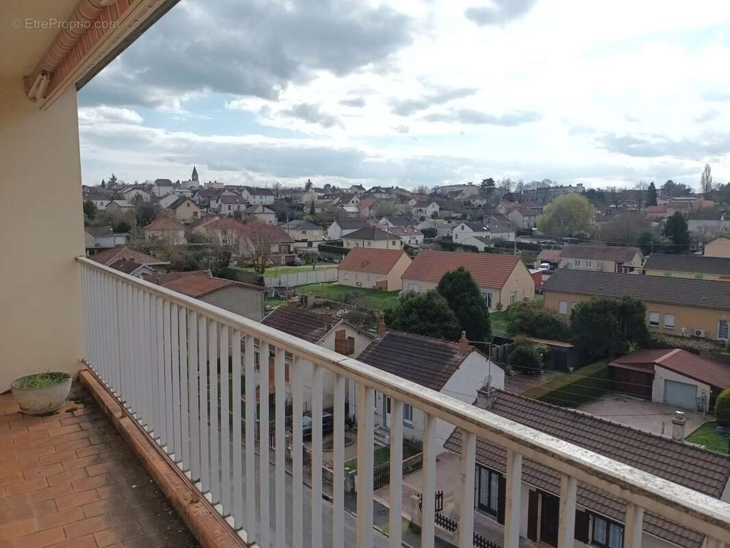 Appartement à MONTCEAU-LES-MINES