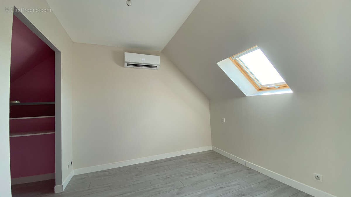 Maison familiale de 159 m2 avec studio indépendant - photo 10