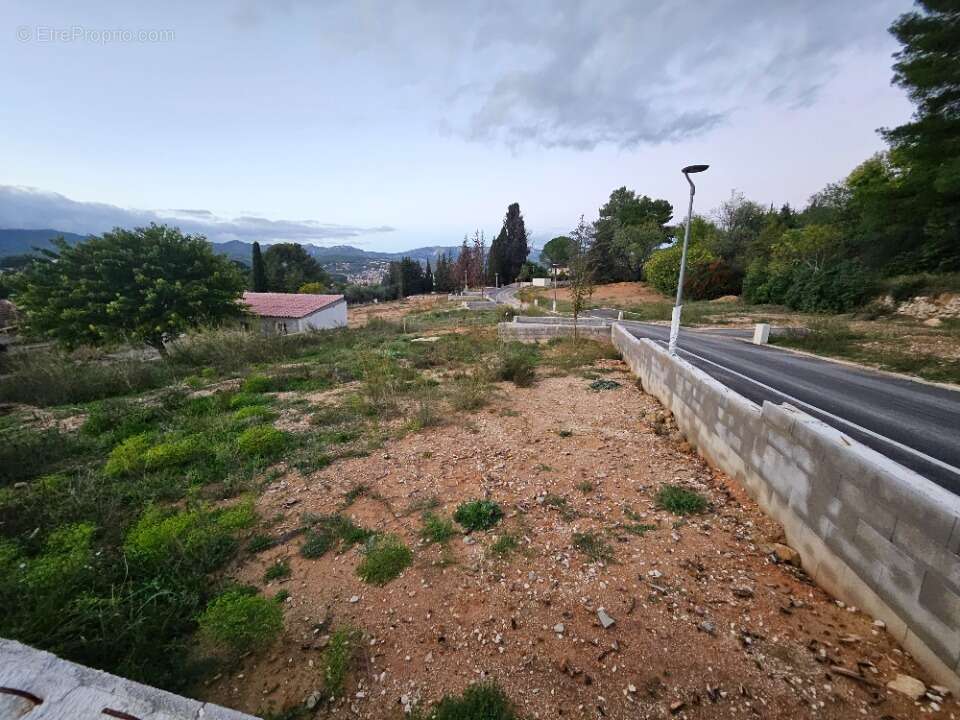 Terrain à ALLAUCH