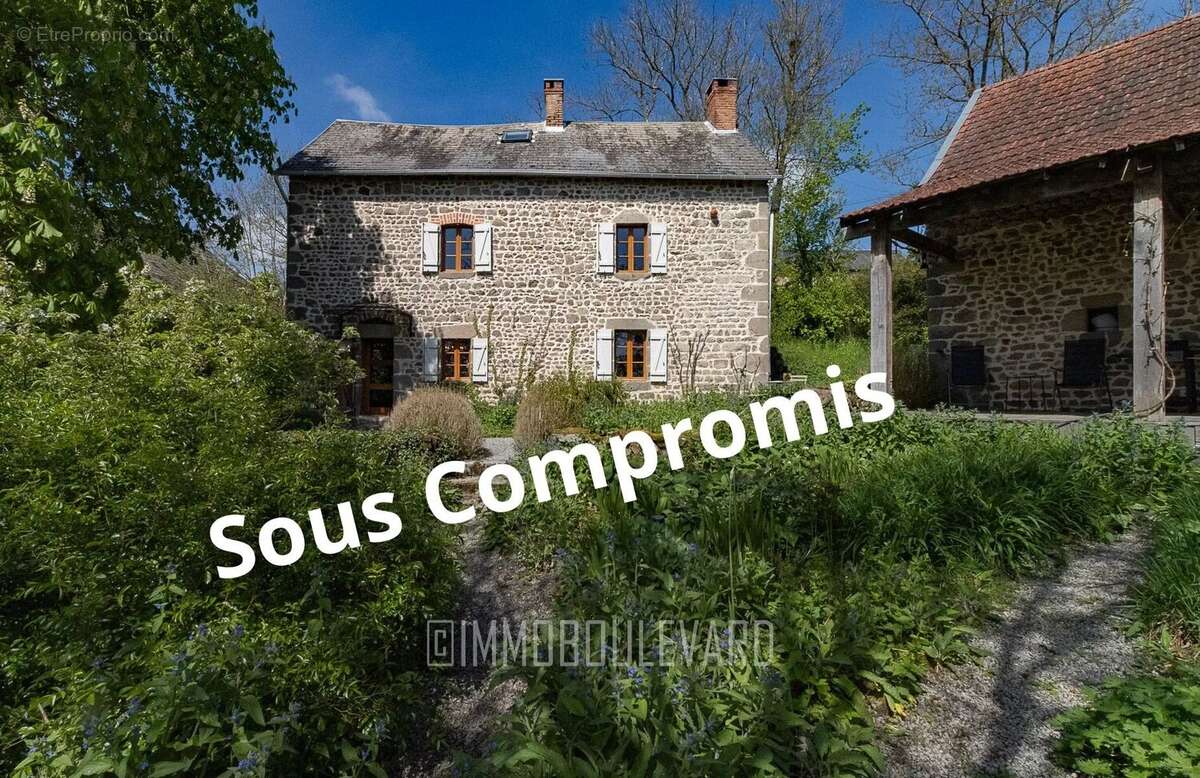 Maison à CHARRON