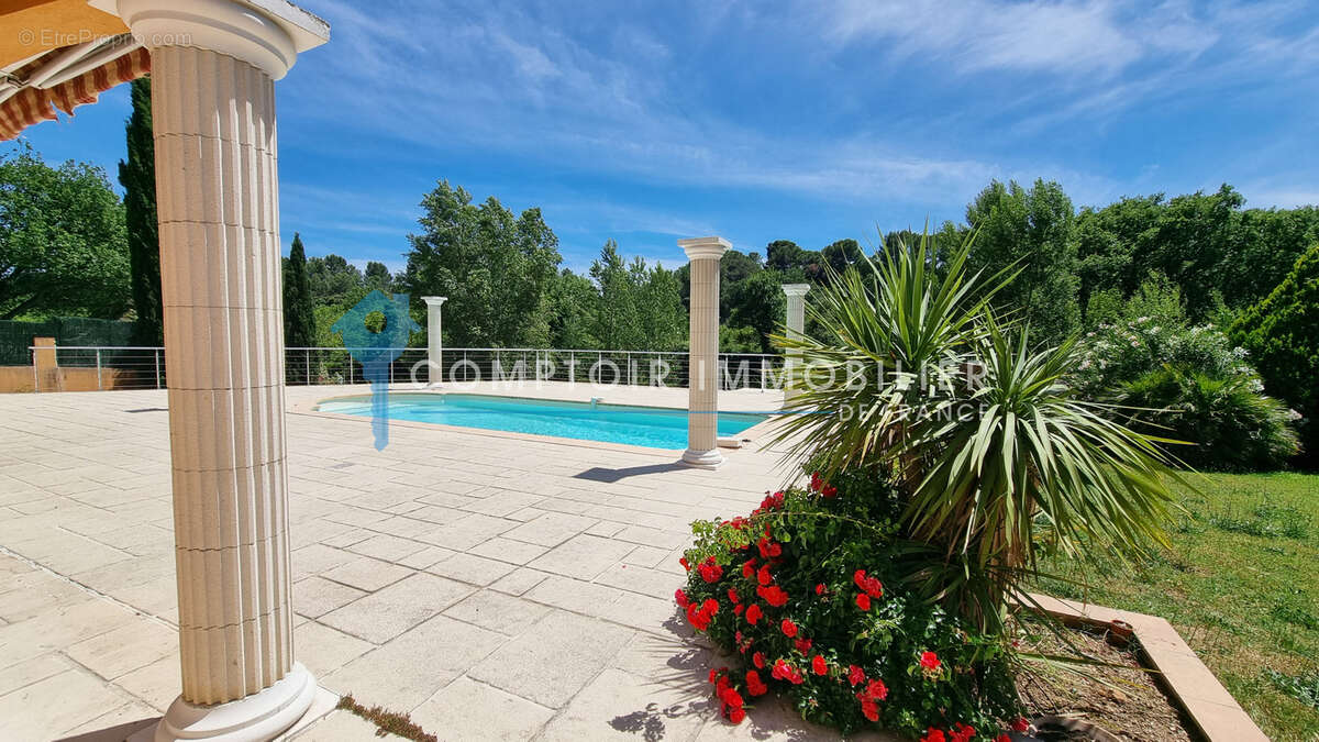 VAR (83) - À VENDRE - LA MOTTE - Superbe Villa 4 chambres avec piscine dans un environnement bucolique - photo 23