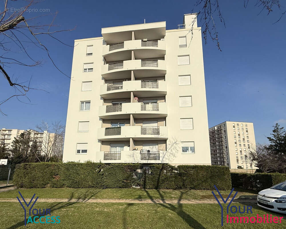 Appartement 50 m² à Venissieux  - photo 6