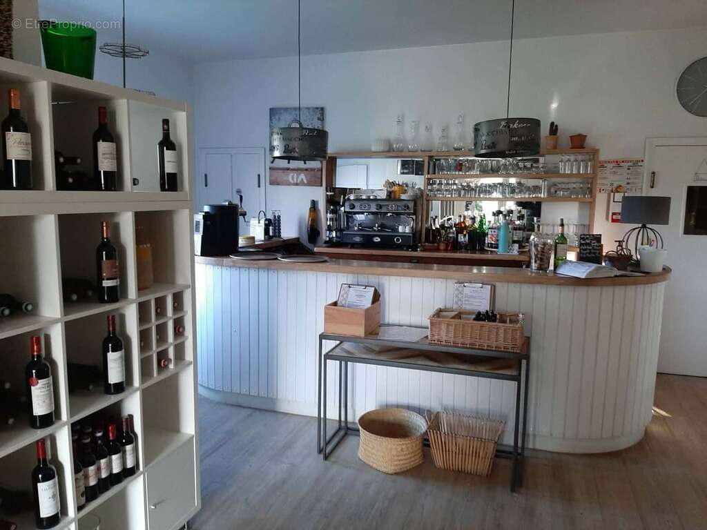 Commerce à SAINT-ANDRE-DE-CUBZAC