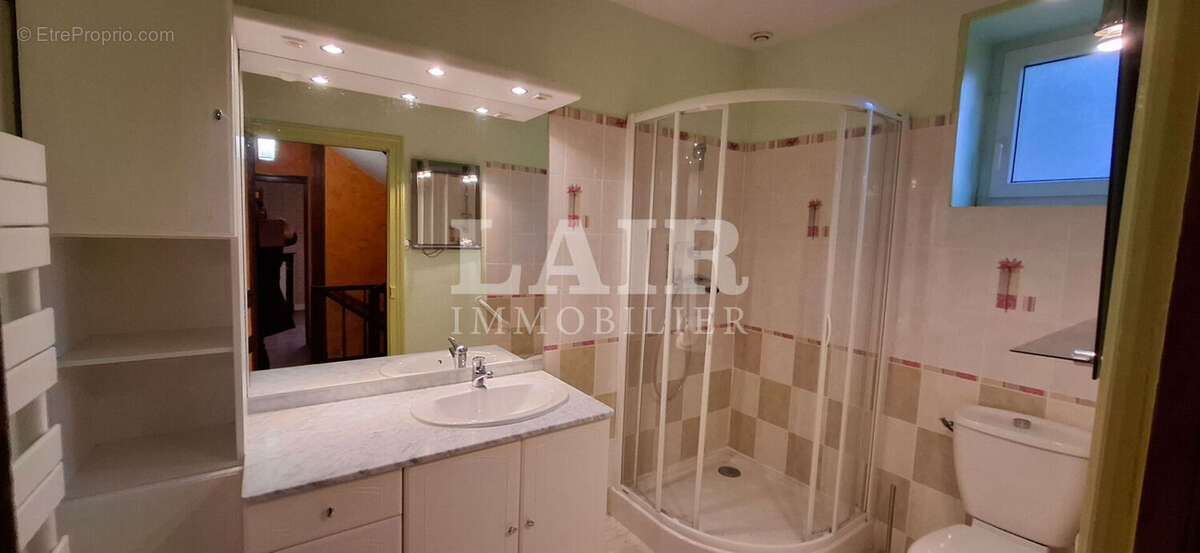 Maison à MONTMERREI