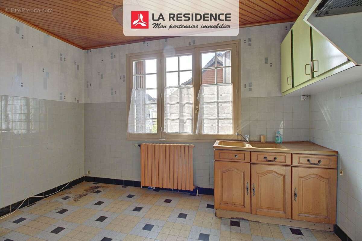 Maison à SAINT-ETIENNE-DU-ROUVRAY