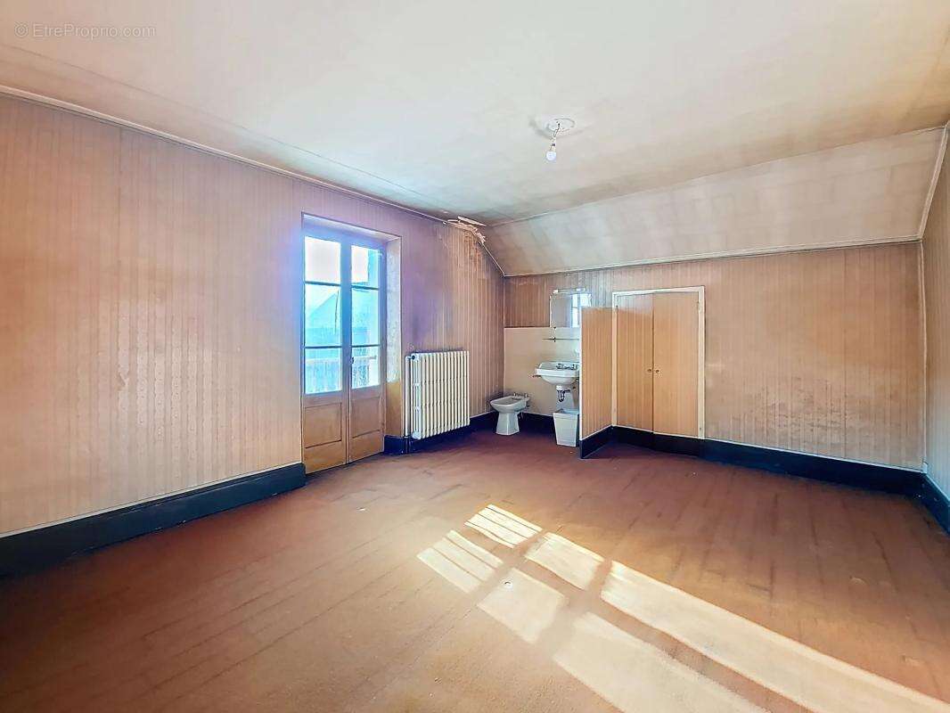 Maison à LES ECHELLES