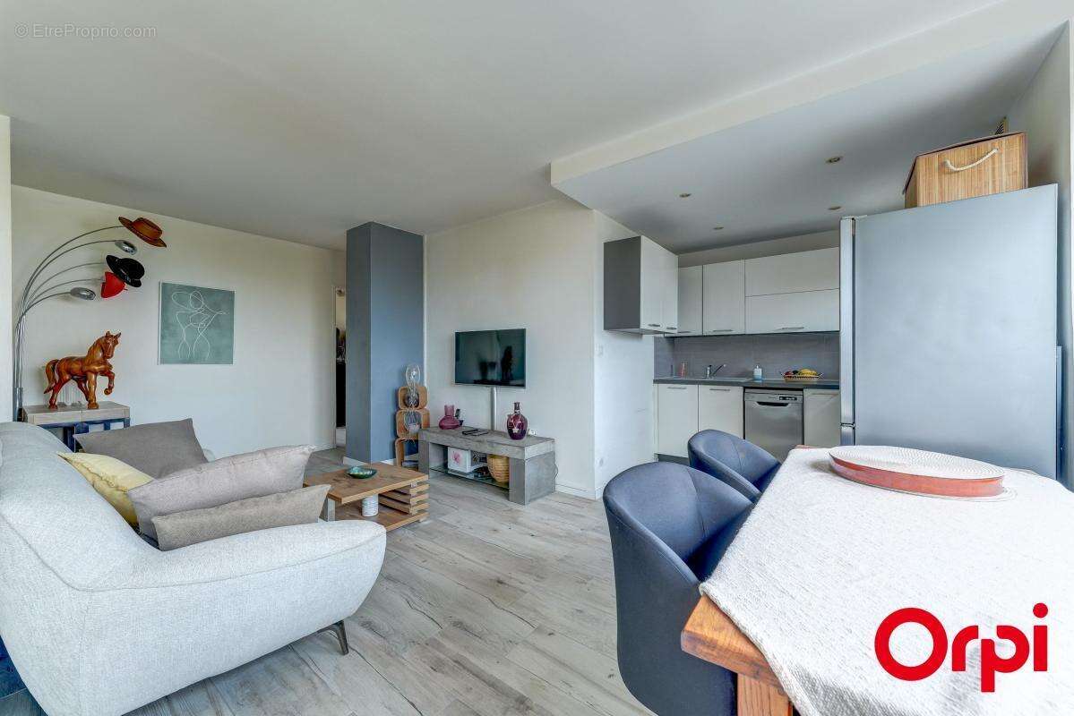 Appartement à CALUIRE-ET-CUIRE