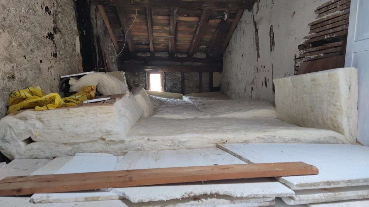 Maison à L&#039;AIGUILLON