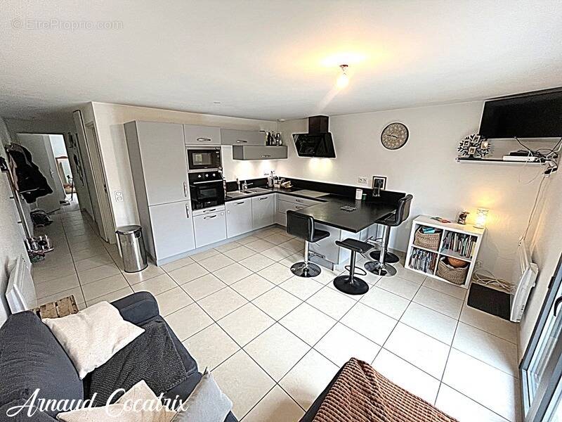 Appartement à SAINT-MARTIN-BELLEVUE