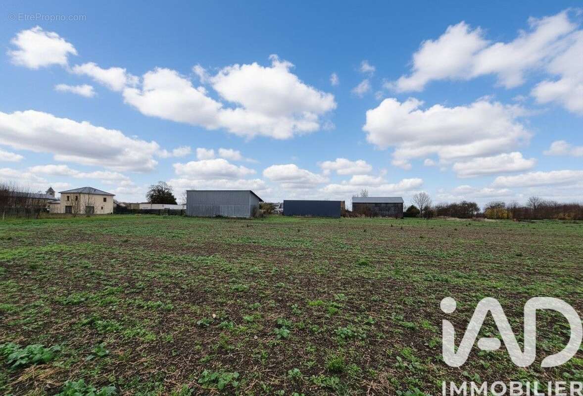 Photo 2 - Terrain à VIEUX-LES-ASFELD