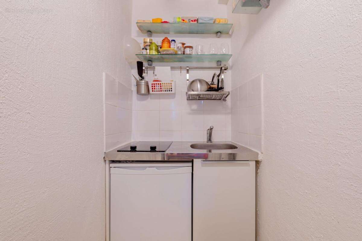 Appartement à PARIS-1E