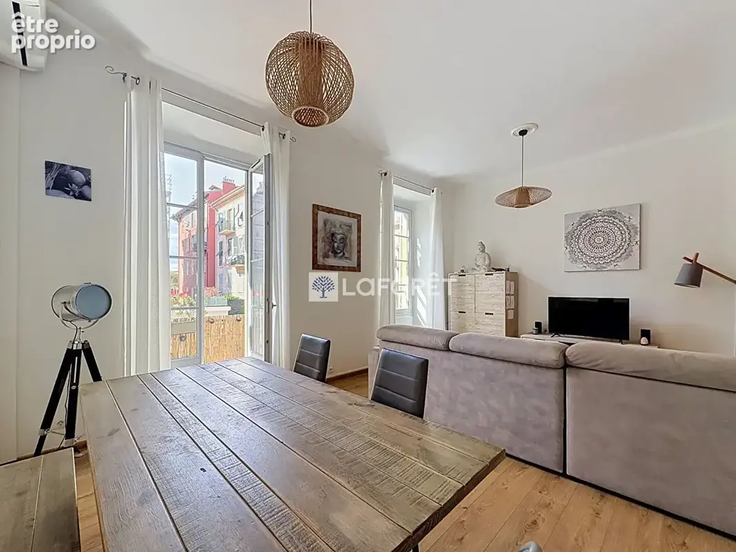 Spacieux 4 pièces traversant de 95m² avec balcons et caves - photo 8