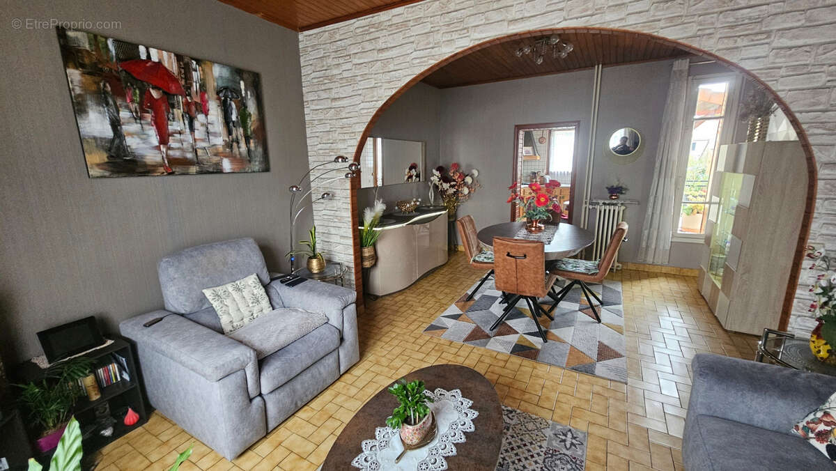 Maison à VILLEMOMBLE