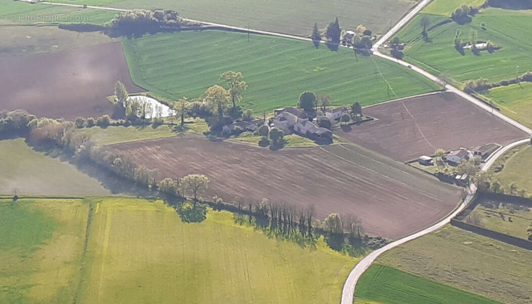 Maison à BOURG-DE-VISA