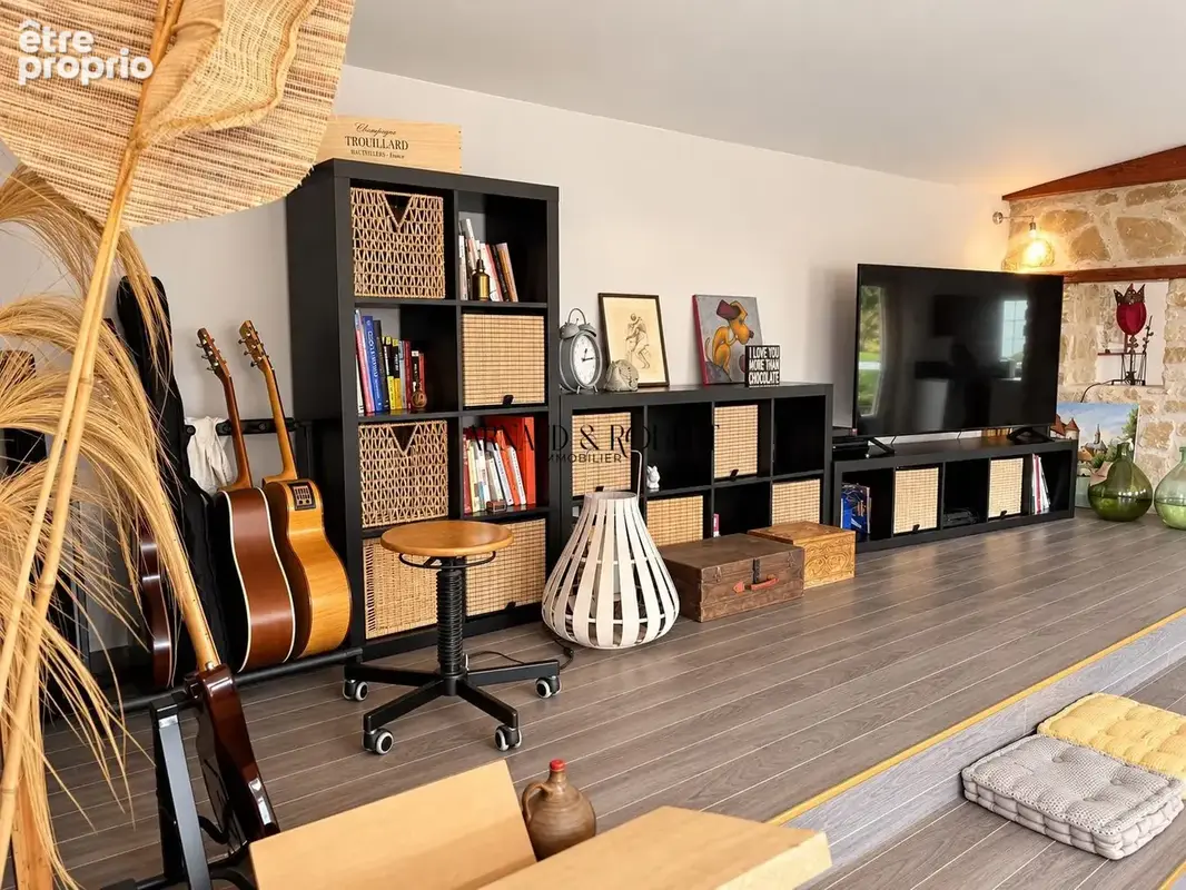 Maison 8 pièces 238 m² à vendre à Sauzet (26740) - photo 5