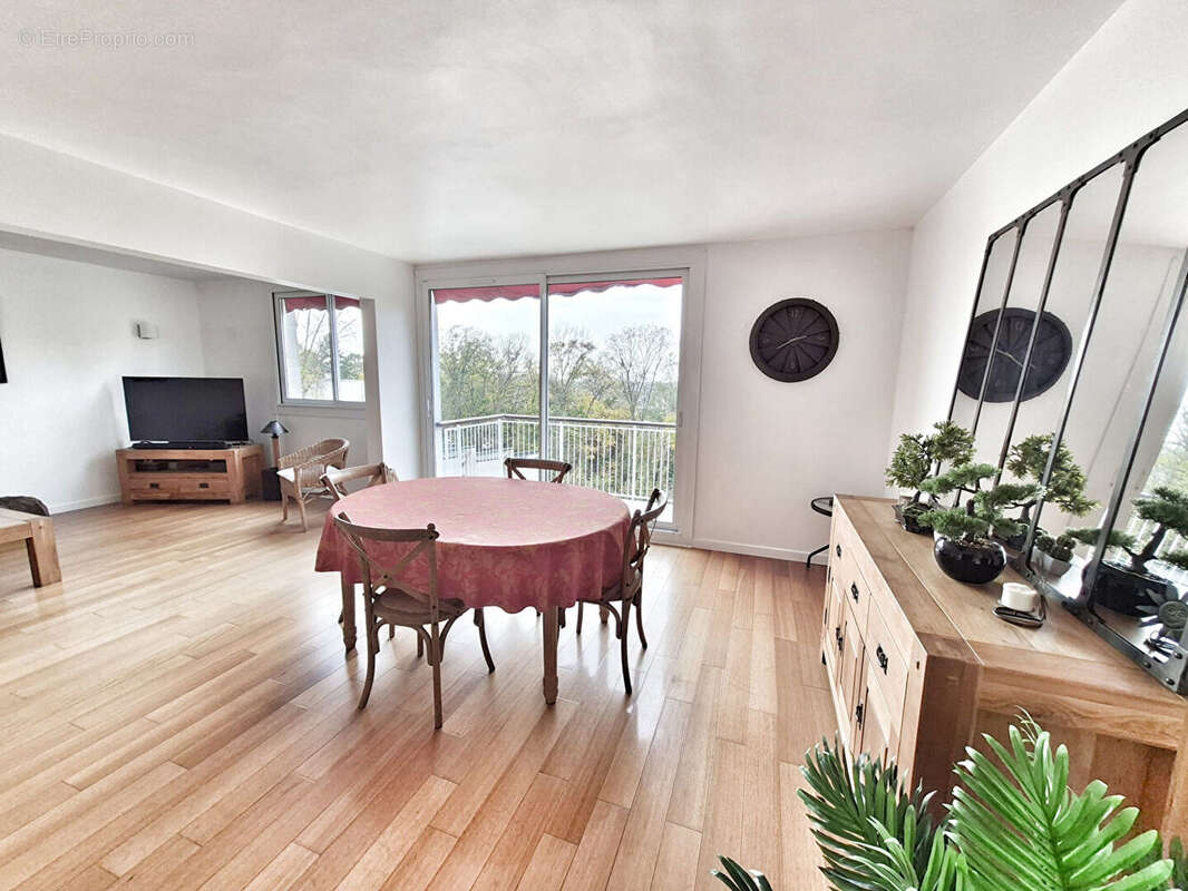 Appartement à TAVERNY