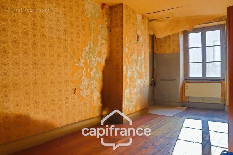 Appartement à PASLIERES