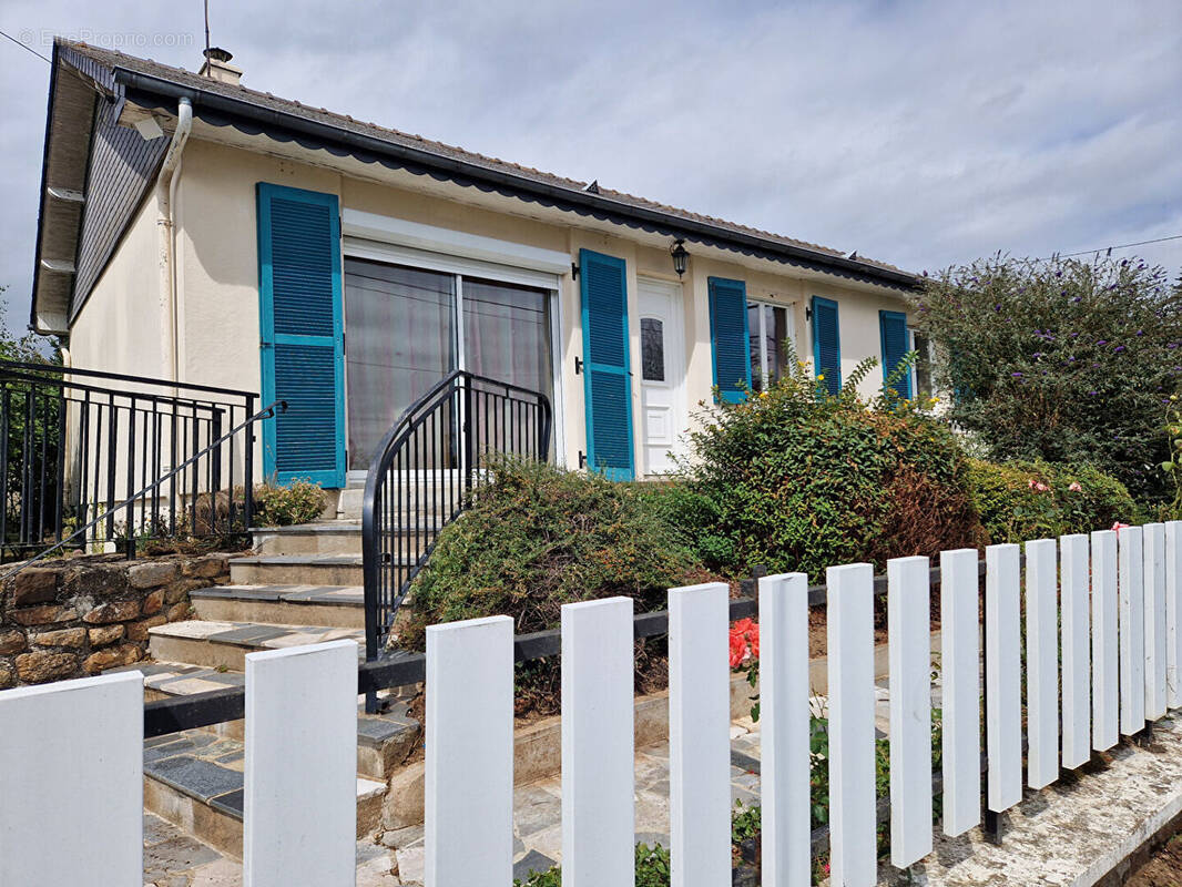 Maison à SAINT-POIX