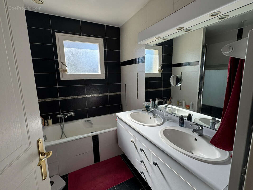 Maison à MARLY-LE-ROI