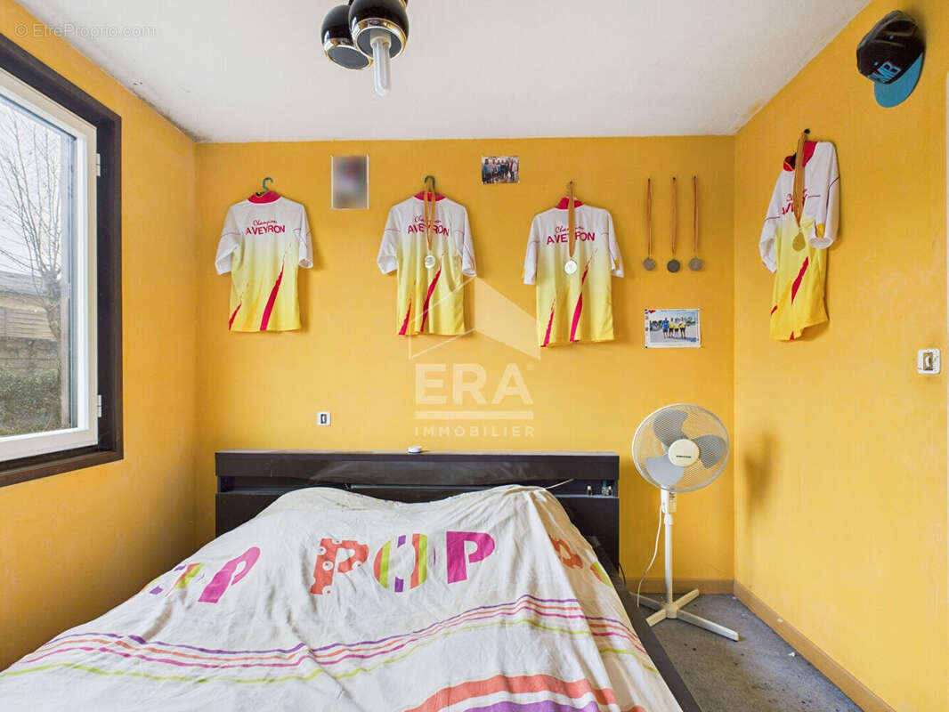 Appartement à ONET-LE-CHATEAU