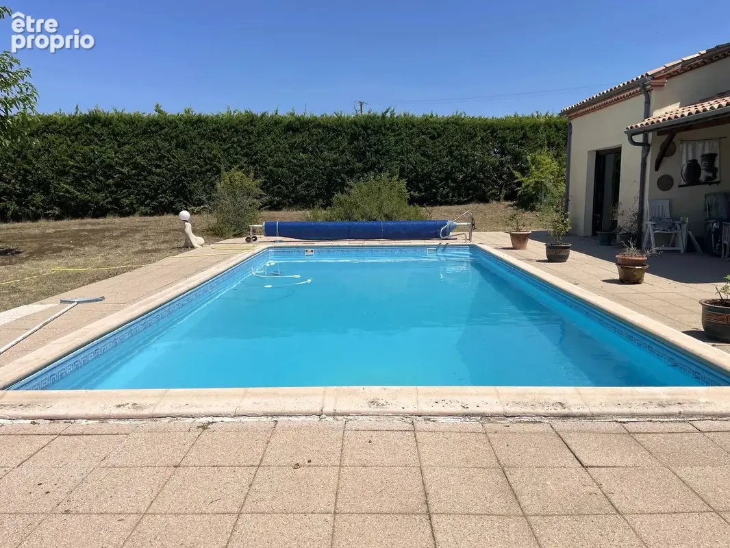 Maison proche de Montayral avec piscine et belles vues - photo 2