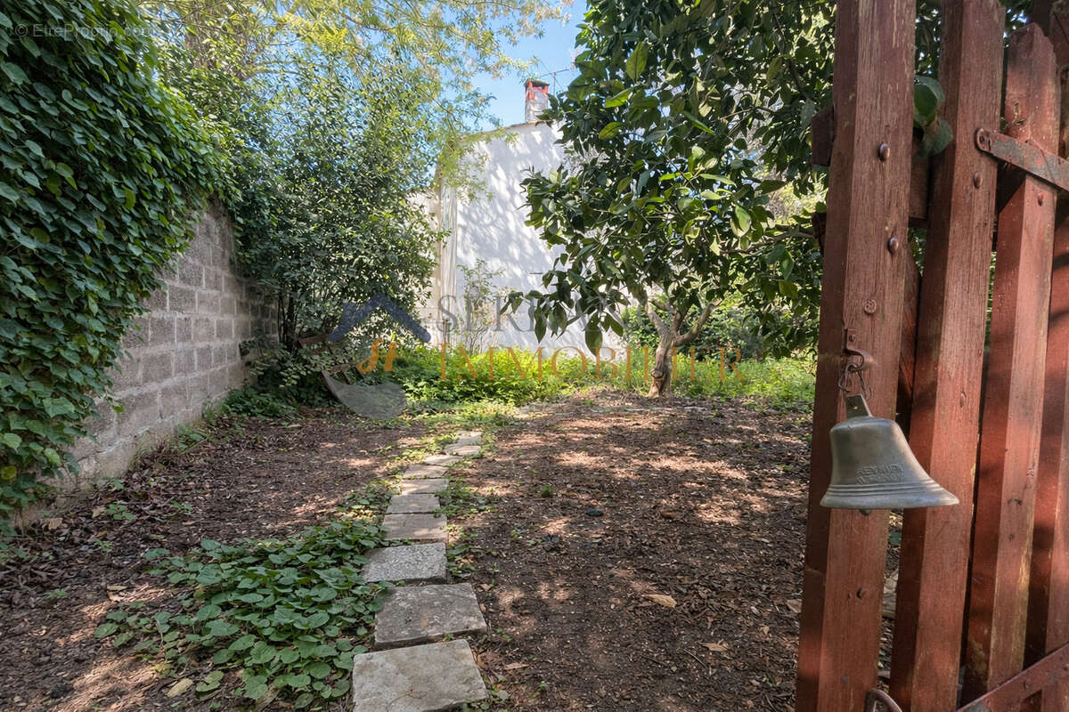 Maison à VALLABREGUES