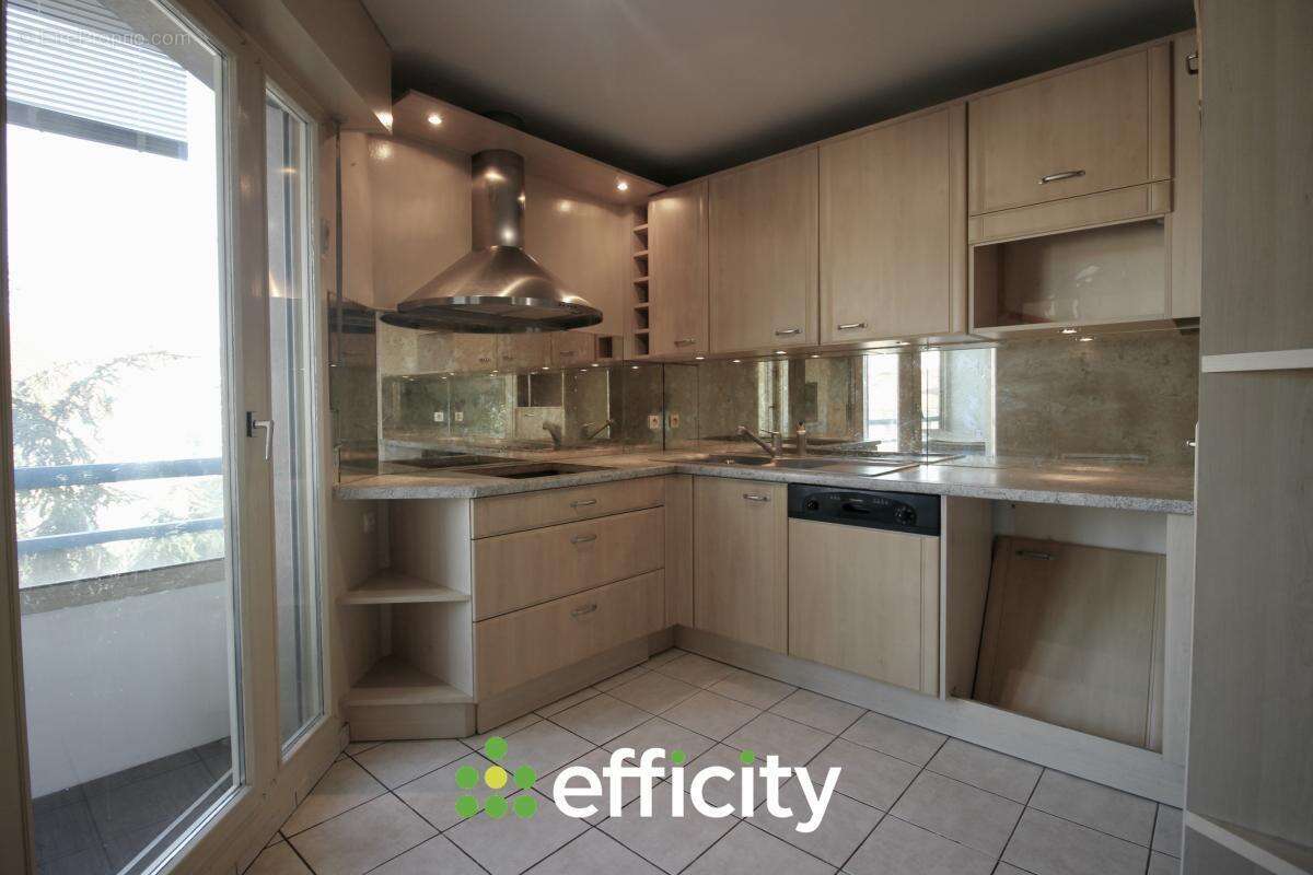 Appartement 72 m² à Villeurbanne  - photo 8