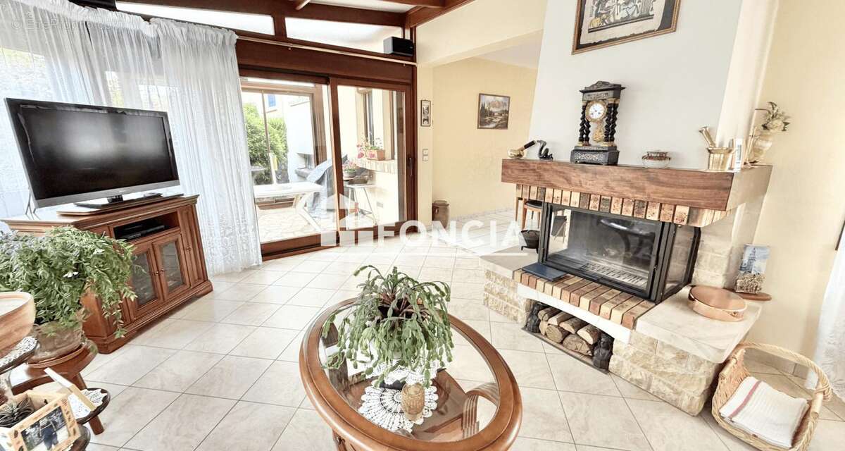 Maison à PLAISIR