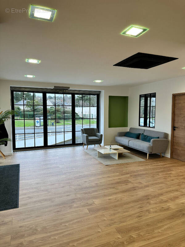 Commerce à MURS-ERIGNE